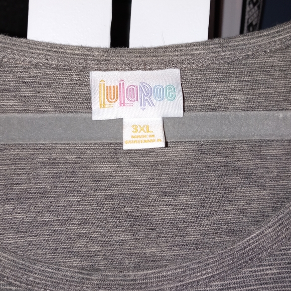 Lularoe Carly - Picture 2 of 3